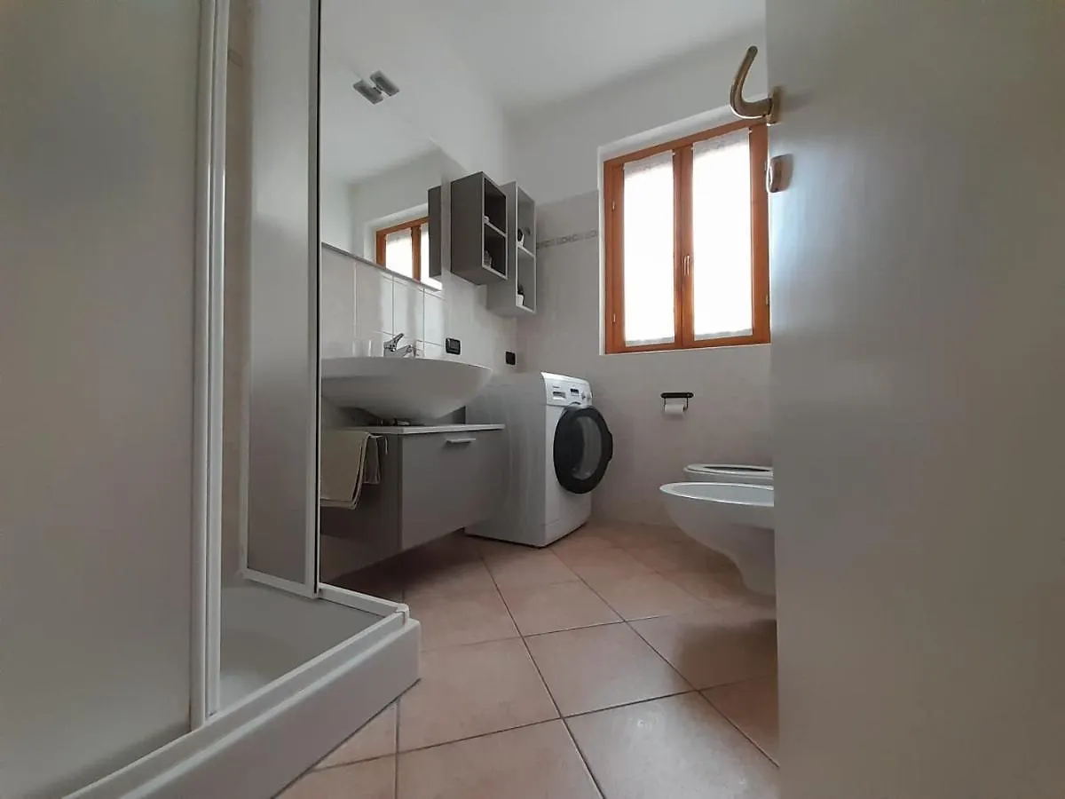 Marco Apartment - Holiday Apartment Luino 0*,