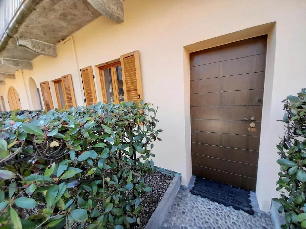 Marco Apartment - Holiday Apartment Luino