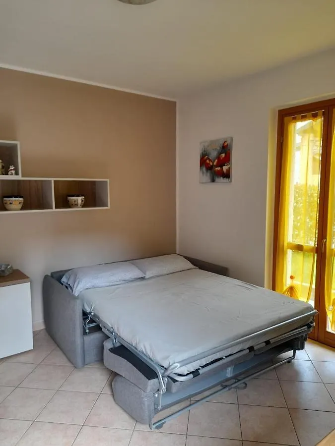Marco Apartment - Holiday Apartment Luino
