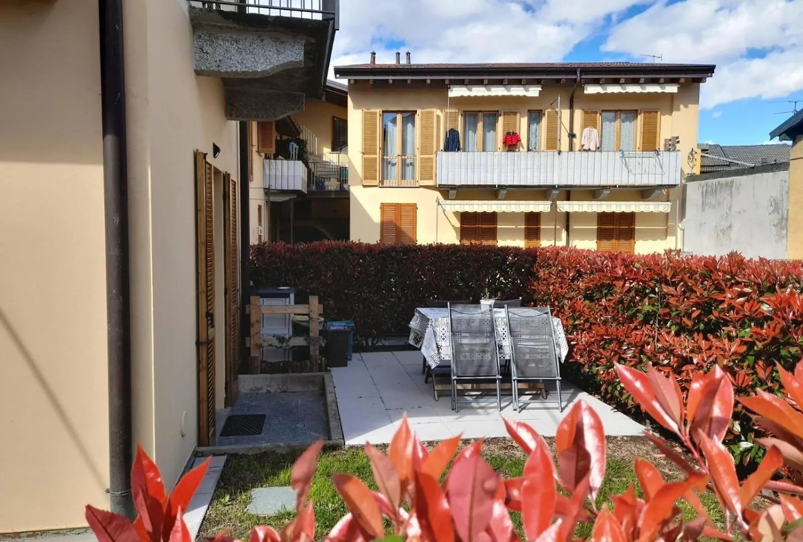Marco Apartment - Holiday Apartment Luino Italy
